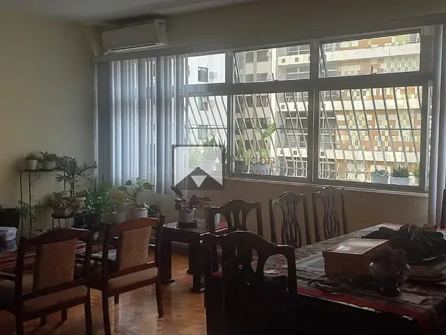 Apartamento com 150m² 3 quartos e 3 banheiros, à venda, no bairro Icaraí em Niterói