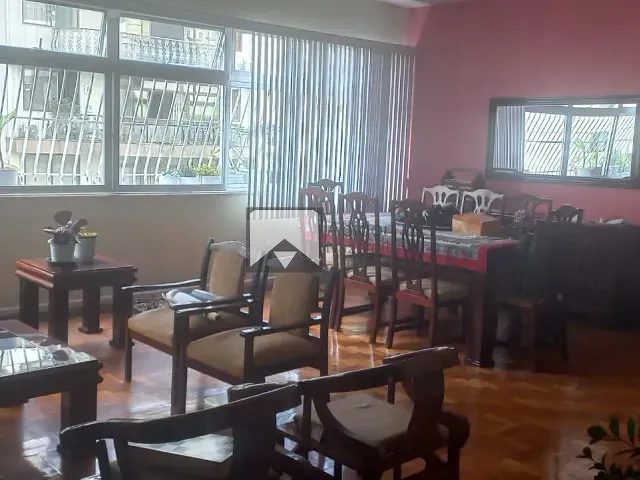 Apartamento com 150m² 3 quartos e 3 banheiros, à venda, no bairro Icaraí em Niterói