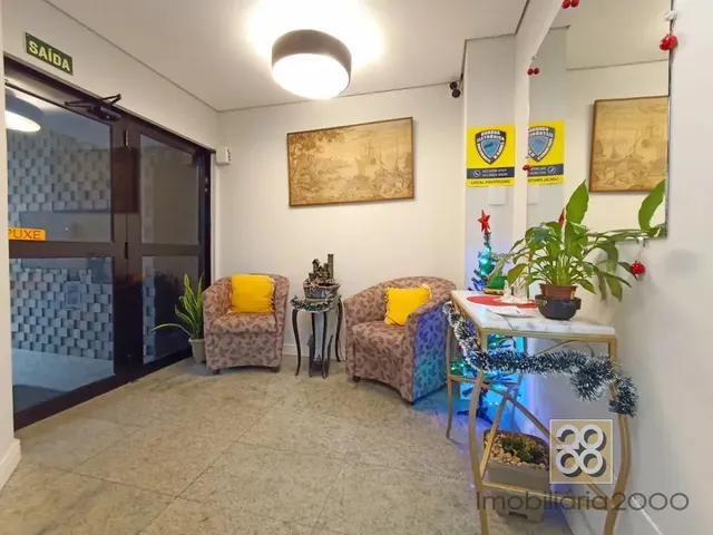 Apartamento 1 quarto e 1 banheiro, para alugar, no bairro Centro em Curitiba