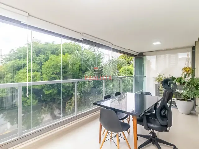 Apartamento 2 quartos e 2 banheiros, à venda, no bairro Mirandópolis em São Paulo
