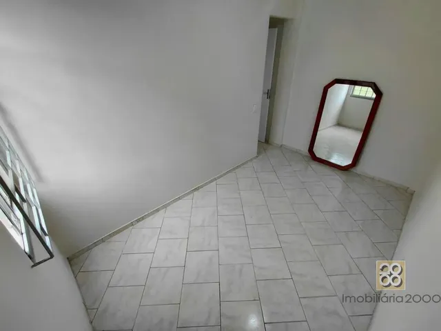 Apartamento 2 quartos e 1 banheiro, para alugar, no bairro Cidade Industrial em Curitiba