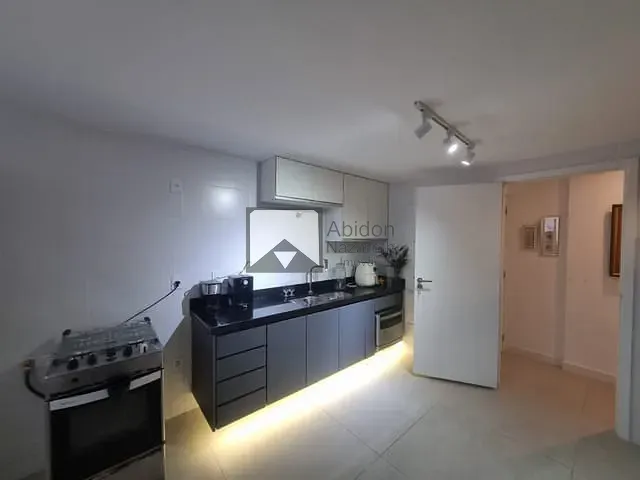 Apartamento com 160m² 3 quartos e 1 banheiro, à venda, no bairro Icaraí em Niterói