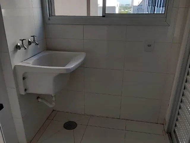Apartamento com 95m² 2 quartos e 2 banheiros, para alugar, no bairro Jardim Monções em Londrina