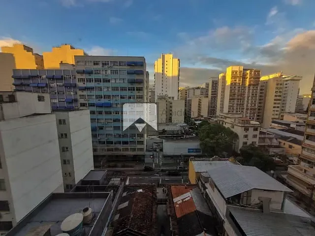 Apartamento com 85m² 2 quartos e 3 banheiros, para alugar, no bairro Icaraí em Niterói