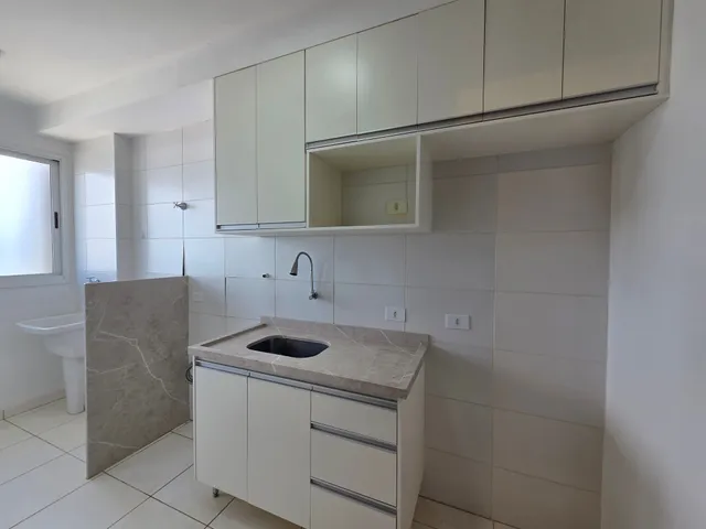 Apartamento 2 quartos e 1 banheiro, para alugar, no bairro Aurora em Londrina