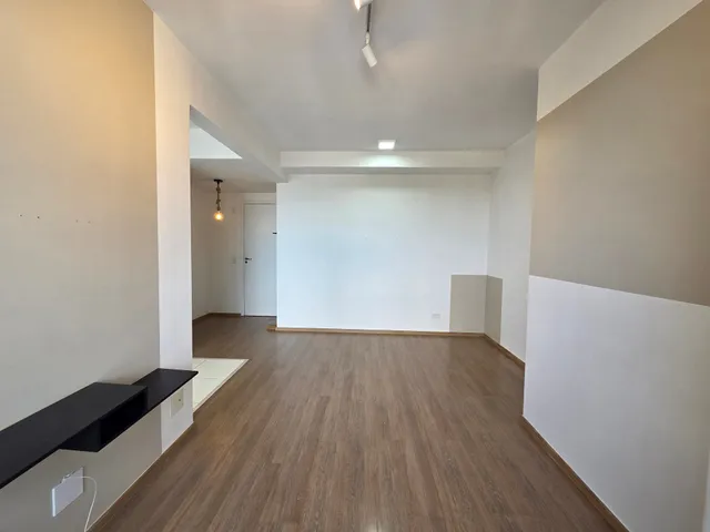 Apartamento 2 quartos e 1 banheiro, para alugar, no bairro Aurora em Londrina