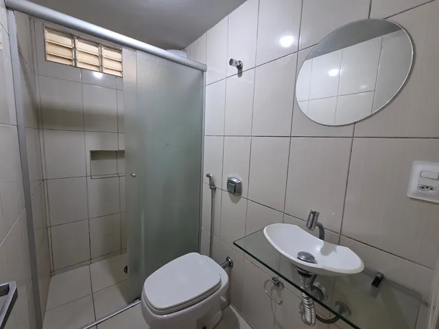 Apartamento 3 quartos e 2 banheiros, para alugar, no bairro Centro em Londrina