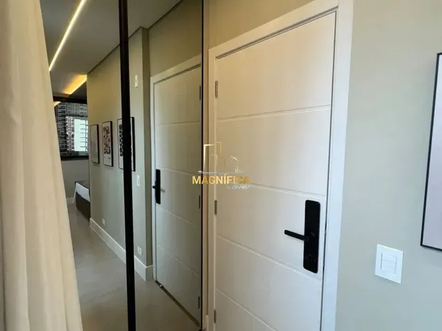 Apartamento 1 quarto e 1 banheiro, à venda, no bairro Batel em Curitiba