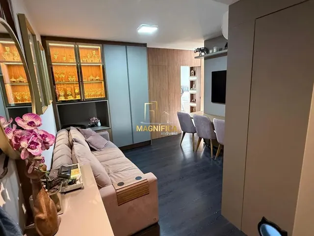 Apartamento 2 quartos e 1 banheiro, à venda, no bairro Centro em Curitiba