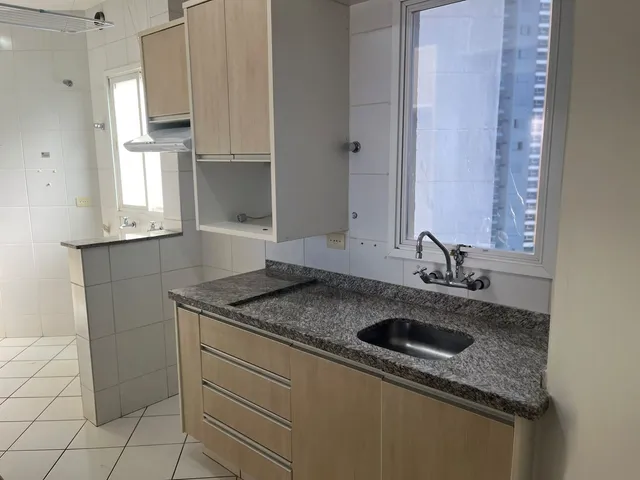 Apartamento com 132m² 3 quartos e 2 banheiros, para alugar, no bairro Gleba Palhano em Londrina