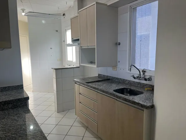Apartamento com 132m² 3 quartos e 2 banheiros, para alugar, no bairro Gleba Palhano em Londrina