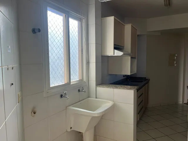 Apartamento com 132m² 3 quartos e 2 banheiros, para alugar, no bairro Gleba Palhano em Londrina