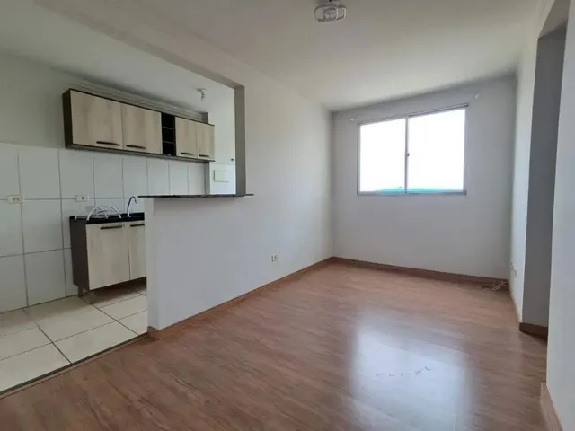 Apartamento 2 quartos e 1 banheiro, para alugar, no bairro Pinheirinho em Curitiba