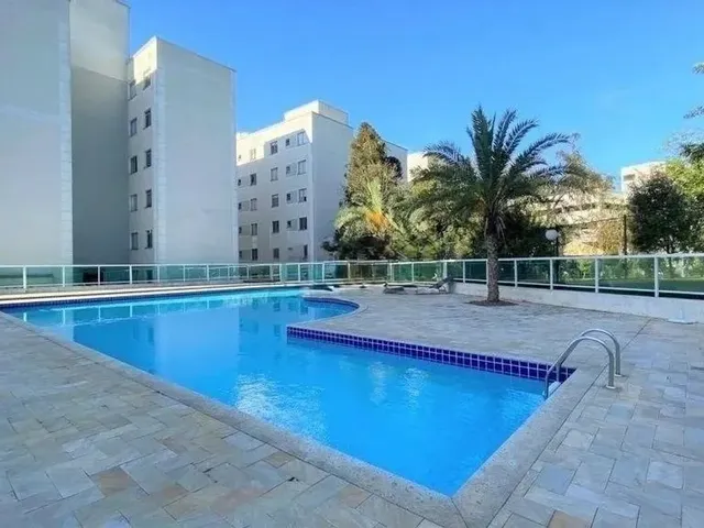 Apartamento 2 quartos e 1 banheiro, para alugar, no bairro Pinheirinho em Curitiba