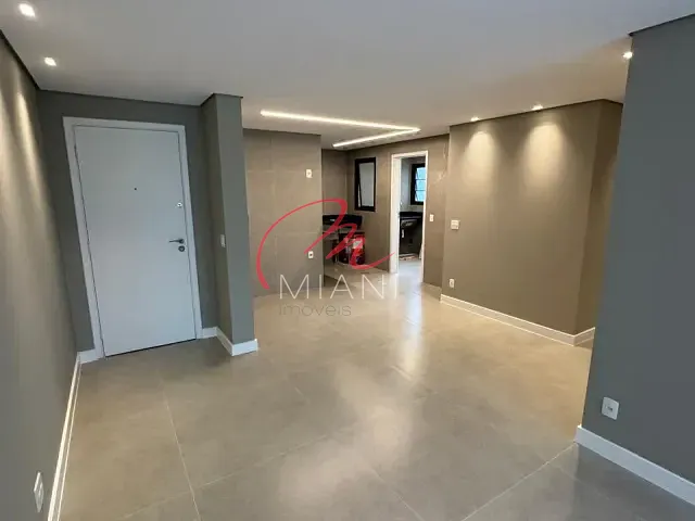 Apartamento 3 quartos e 2 banheiros, à venda, no bairro Vila Nova Conceição em São Paulo