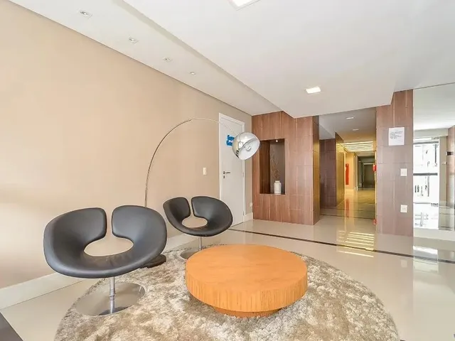 Apartamento 1 quarto e 1 banheiro, para alugar, no bairro Água Verde em Curitiba
