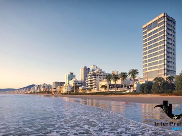 Apartamento com 324m², à venda, no bairro Meia Praia em Itapema