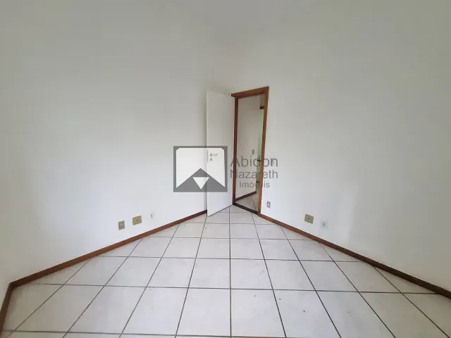 Apartamento 4 quartos e 2 banheiros, para alugar, no bairro Icaraí em Niterói