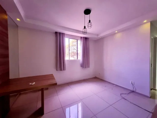 Apartamento 2 quartos e 1 banheiro, para alugar, no bairro Gleba Palhano em Londrina