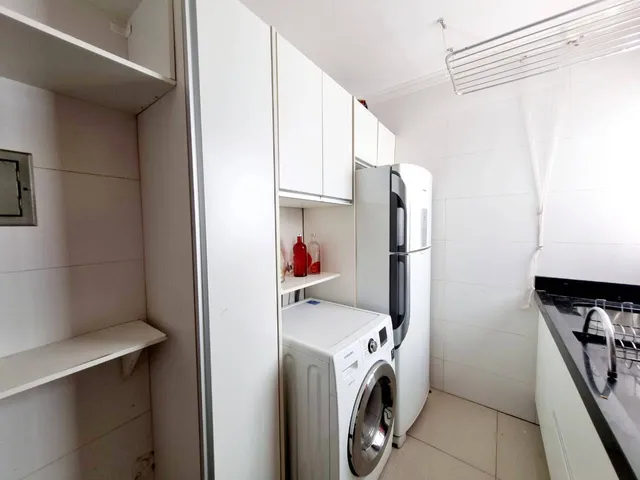 Apartamento 2 quartos e 1 banheiro, para alugar, no bairro Gleba Palhano em Londrina