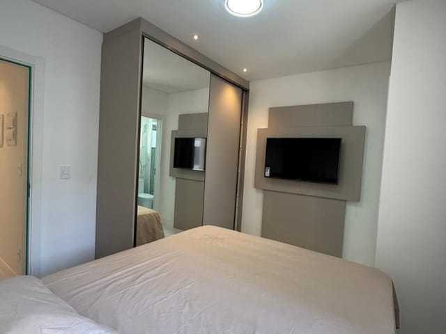 Apartamento à venda, no bairro Meia Praia em Itapema