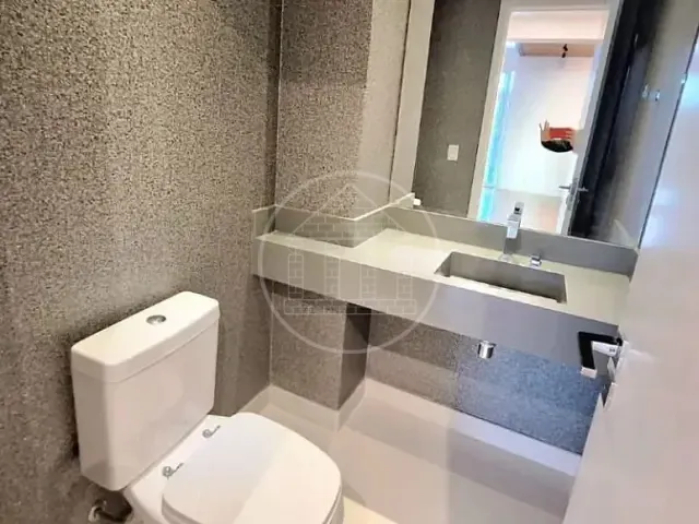 Apartamento com 185m² 4 quartos e 5 banheiros, à venda, no bairro Jardim Fonte do Morumbi em São Paulo
