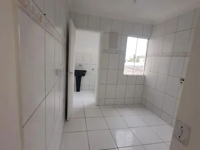 Apartamento 2 quartos e 2 banheiros, à venda, no bairro Campina da Barra em Araucária