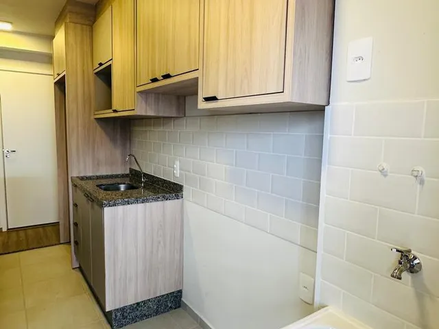 Apartamento 2 quartos e 2 banheiros, para alugar, no bairro Aurora em Londrina
