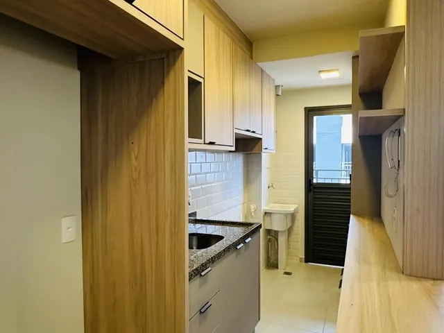 Apartamento 2 quartos e 2 banheiros, para alugar, no bairro Aurora em Londrina