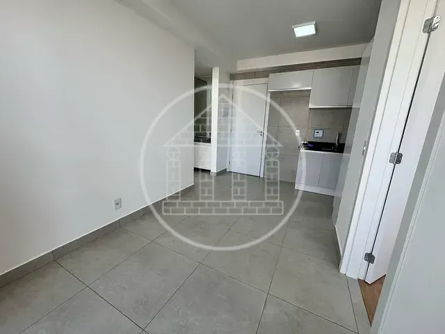 Apartamento 2 quartos e 1 banheiro, à venda ou para alugar, no bairro Vila Sofia em São Paulo