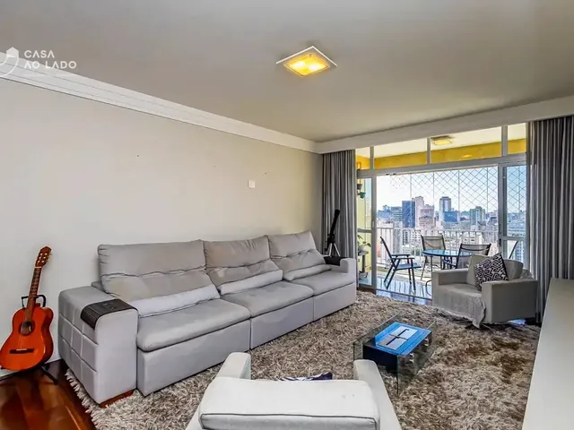 Apartamento 3 quartos e 2 banheiros, à venda, no bairro Centro em Curitiba