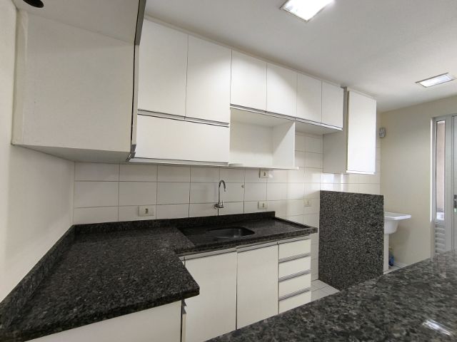 Apartamento com 119m² 3 quartos e 2 banheiros, para alugar, no bairro Andrade em Londrina
