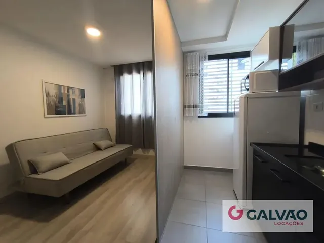 Apartamento 2 quartos e 1 banheiro, para alugar, no bairro Centro em Curitiba