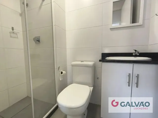 Apartamento 2 quartos e 1 banheiro, para alugar, no bairro Centro em Curitiba