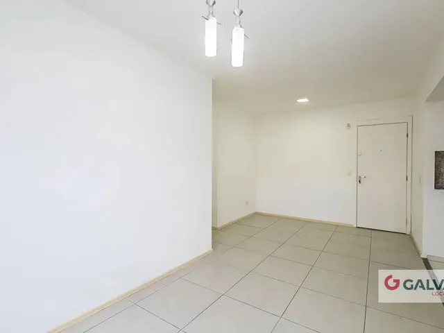Apartamento 2 quartos e 1 banheiro, para alugar, no bairro Cidade Industrial em Curitiba
