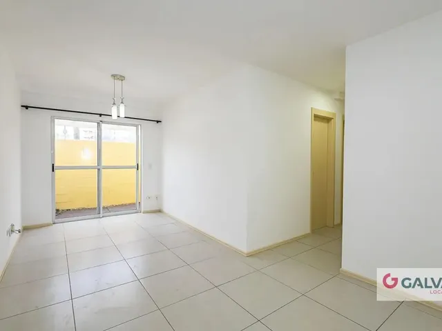 Apartamento 2 quartos e 1 banheiro, para alugar, no bairro Cidade Industrial em Curitiba