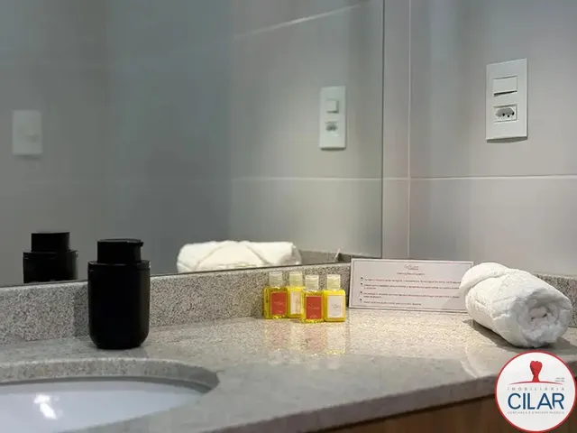 Apartamento 1 quarto e 1 banheiro, à venda, no bairro Centro em Curitiba