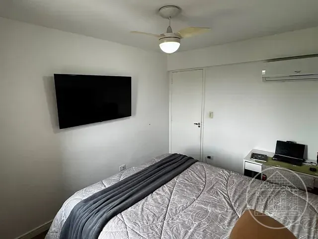Apartamento com 72m² 3 quartos e 1 banheiro, à venda, no bairro Interlagos em São Paulo