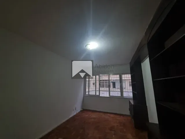 Apartamento 3 quartos e 2 banheiros, para alugar, no bairro Icaraí em Niterói