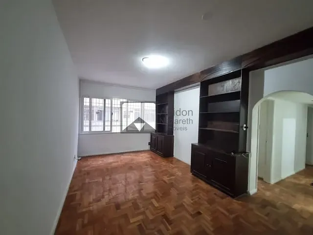 Apartamento 3 quartos e 2 banheiros, para alugar, no bairro Icaraí em Niterói