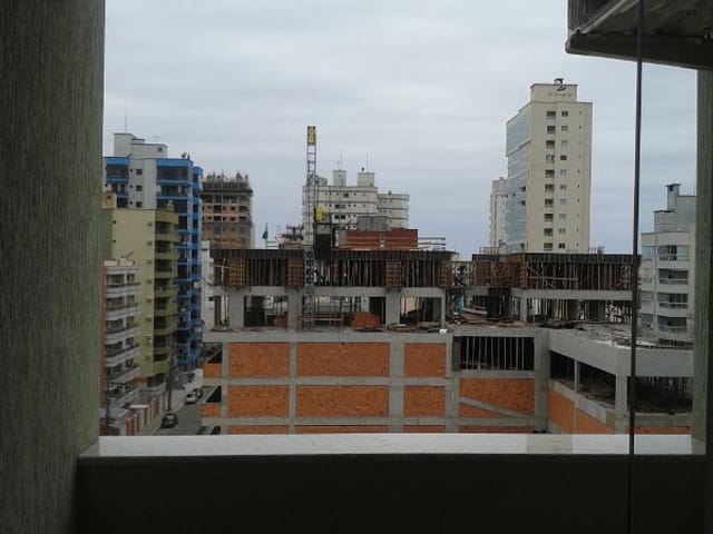 Apartamento com 194m², à venda, no bairro Meia Praia em Itapema