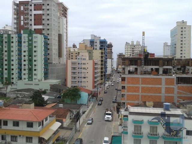 Apartamento com 194m², à venda, no bairro Meia Praia em Itapema