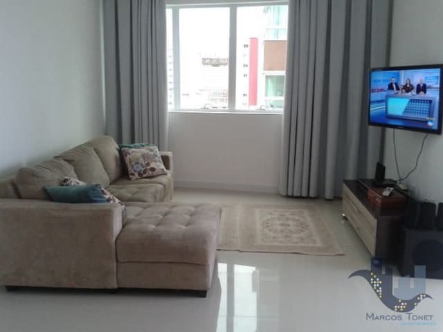 Apartamento com 194m², à venda, no bairro Meia Praia em Itapema