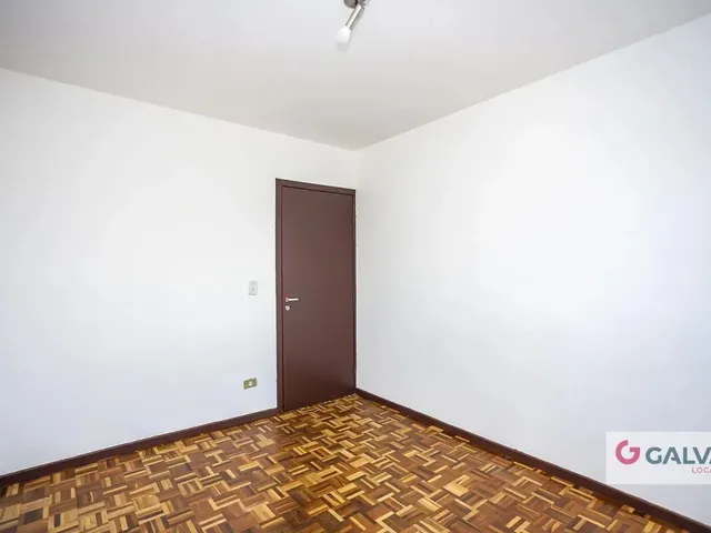 Apartamento 3 quartos e 1 banheiro, para alugar, no bairro Centro Cívico em Curitiba