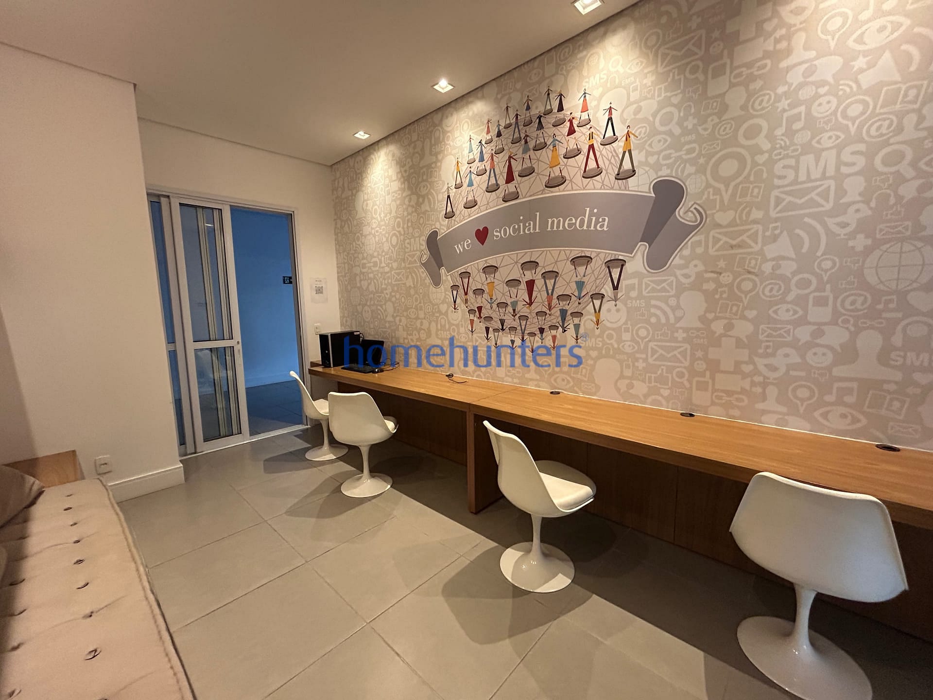 Apartamento à venda e aluguel com 1 quarto, 50m² - Foto 24