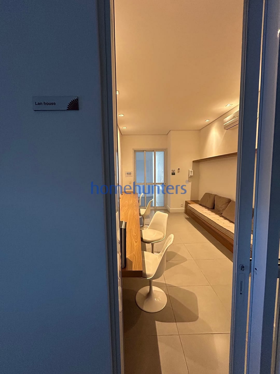 Apartamento à venda e aluguel com 1 quarto, 50m² - Foto 23