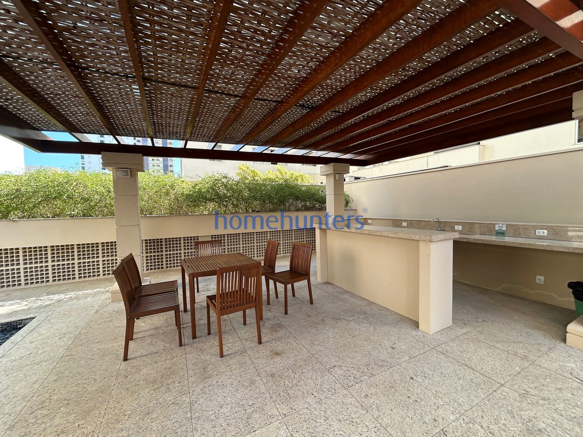 Apartamento à venda e aluguel com 1 quarto, 50m² - Foto 32
