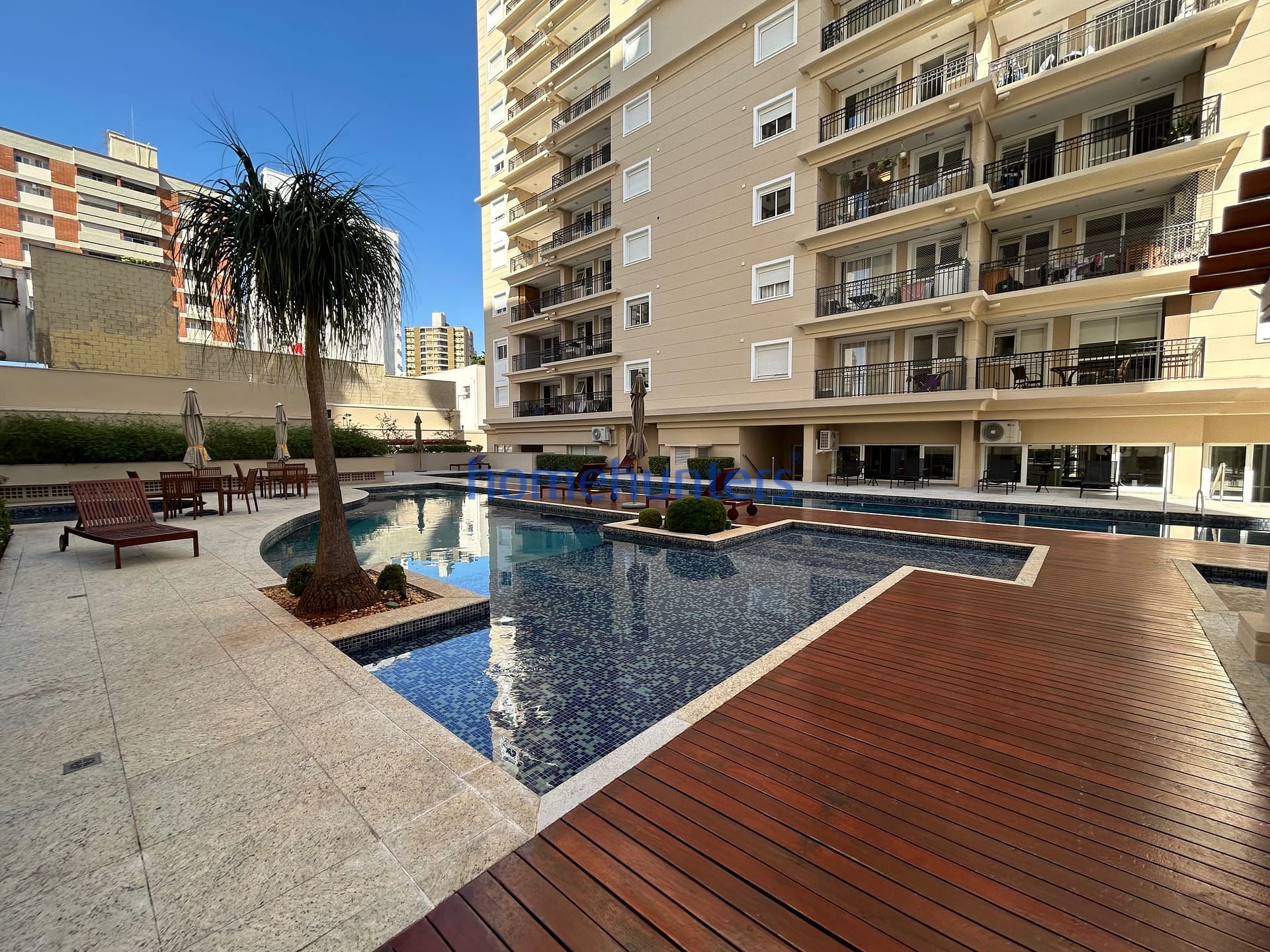 Apartamento à venda e aluguel com 1 quarto, 50m² - Foto 3