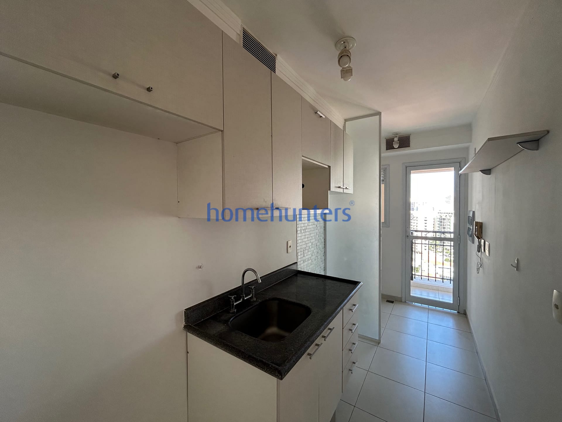 Apartamento à venda e aluguel com 1 quarto, 50m² - Foto 11