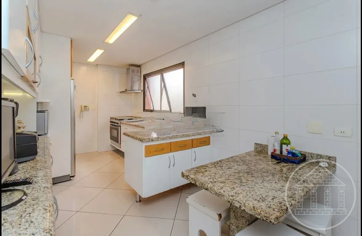 Apartamento, 4 quartos, 233 m² - Foto 12